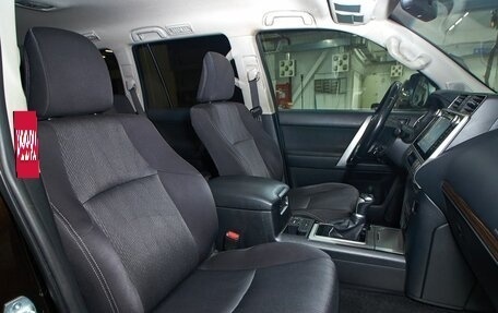 Toyota Land Cruiser Prado 150 рестайлинг 2, 2018 год, 5 899 000 рублей, 11 фотография