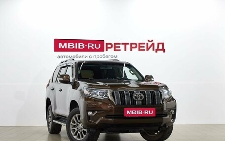 Toyota Land Cruiser Prado 150 рестайлинг 2, 2018 год, 5 899 000 рублей, 3 фотография
