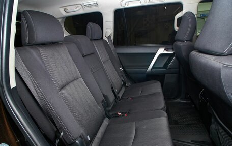 Toyota Land Cruiser Prado 150 рестайлинг 2, 2018 год, 5 899 000 рублей, 20 фотография