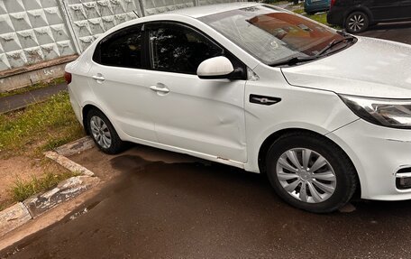 KIA Rio III рестайлинг, 2015 год, 500 000 рублей, 2 фотография