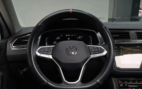 Volkswagen Tiguan II, 2022 год, 3 765 000 рублей, 7 фотография