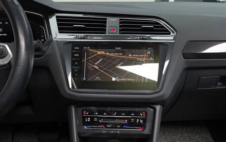 Volkswagen Tiguan II, 2022 год, 3 765 000 рублей, 10 фотография