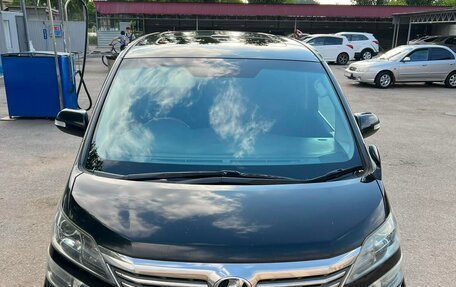 Toyota Vellfire I, 2010 год, 2 100 000 рублей, 15 фотография