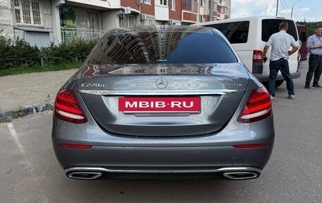 Mercedes-Benz E-Класс, 2019 год, 3 600 000 рублей, 17 фотография