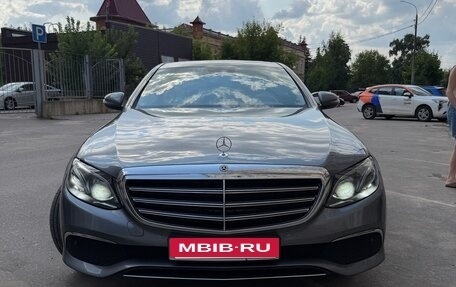 Mercedes-Benz E-Класс, 2019 год, 3 600 000 рублей, 18 фотография