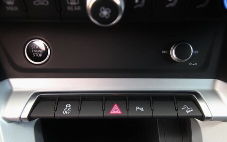 Audi Q3, 2021 год, 2 985 000 рублей, 23 фотография