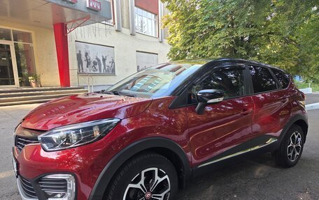 Renault Kaptur I рестайлинг, 2020 год, 1 900 000 рублей, 5 фотография