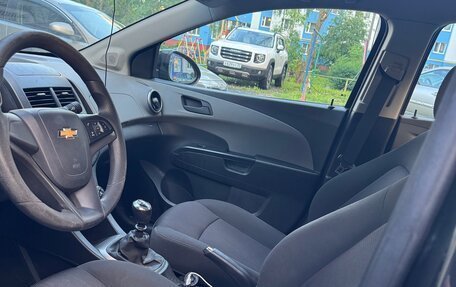 Chevrolet Aveo III, 2014 год, 700 000 рублей, 4 фотография