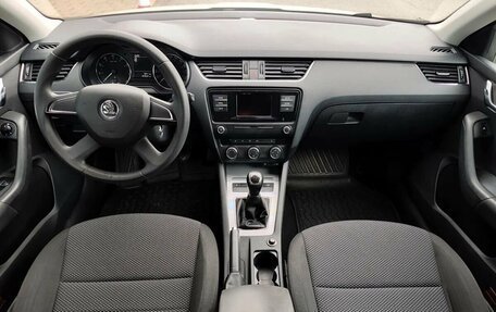 Skoda Octavia, 2014 год, 1 050 000 рублей, 14 фотография