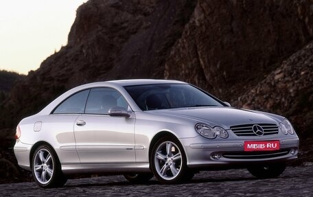 Mercedes-Benz CLK-Класс, 2002 год, 600 000 рублей, 1 фотография