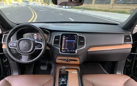 Volvo XC90 II рестайлинг, 2022 год, 5 250 666 рублей, 16 фотография