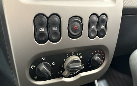 Renault Logan I, 2011 год, 850 000 рублей, 13 фотография