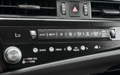 Lexus ES VII, 2021 год, 3 790 000 рублей, 22 фотография