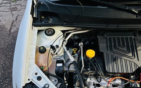 Renault Logan II, 2021 год, 980 000 рублей, 16 фотография