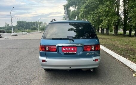 Toyota Ipsum II, 1998 год, 720 000 рублей, 3 фотография