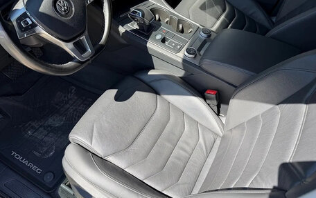 Volkswagen Touareg III, 2019 год, 3 750 000 рублей, 6 фотография