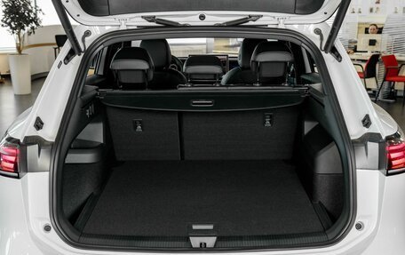 Volkswagen Tiguan, 2026 год, 4 900 000 рублей, 28 фотография