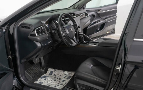 Toyota Camry, 2019 год, 2 849 000 рублей, 17 фотография
