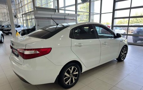 KIA Rio III рестайлинг, 2013 год, 989 900 рублей, 5 фотография