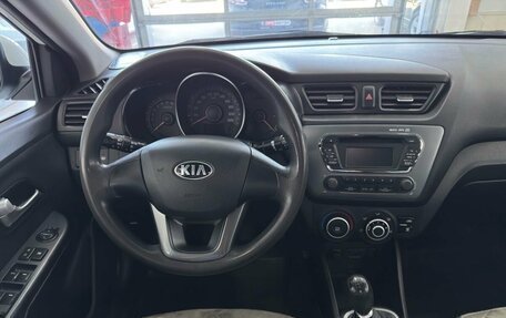 KIA Rio III рестайлинг, 2013 год, 989 900 рублей, 11 фотография