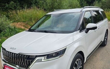 KIA Carnival, 2021 год, 4 000 000 рублей, 1 фотография