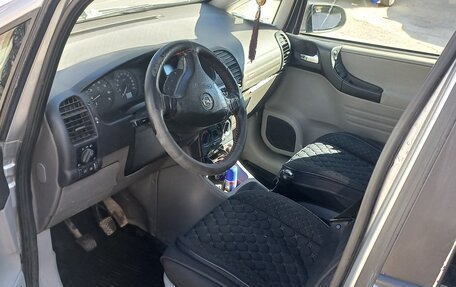 Opel Zafira A рестайлинг, 2004 год, 530 000 рублей, 5 фотография