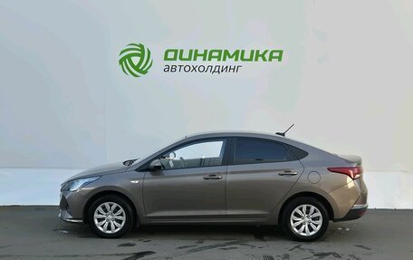 Hyundai Solaris II рестайлинг, 2022 год, 1 685 000 рублей, 8 фотография