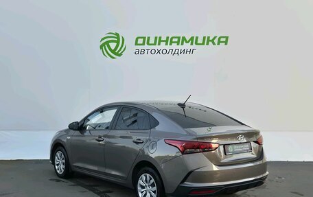 Hyundai Solaris II рестайлинг, 2022 год, 1 685 000 рублей, 7 фотография