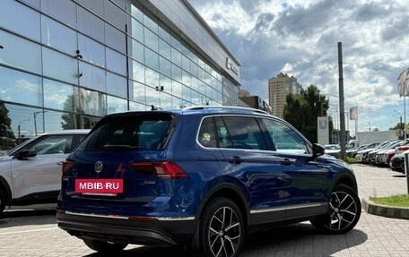 Volkswagen Tiguan II, 2018 год, 1 899 000 рублей, 6 фотография