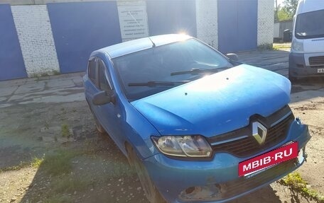 Renault Logan II, 2015 год, 290 000 рублей, 5 фотография