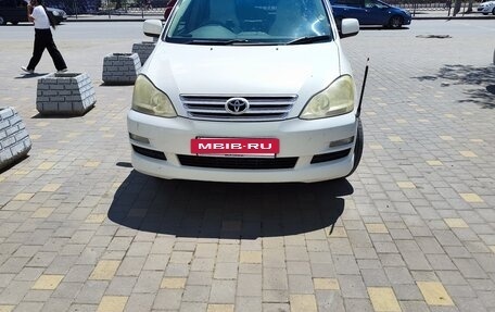 Toyota Ipsum II, 2004 год, 1 050 000 рублей, 9 фотография
