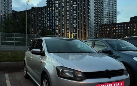 Volkswagen Polo VI (EU Market), 2015 год, 1 050 000 рублей, 2 фотография