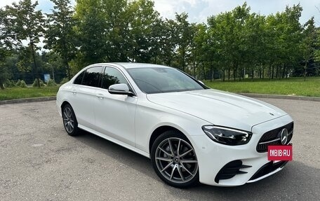 Mercedes-Benz E-Класс, 2022 год, 5 181 000 рублей, 2 фотография