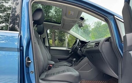 Volkswagen Touran III, 2022 год, 1 870 000 рублей, 18 фотография