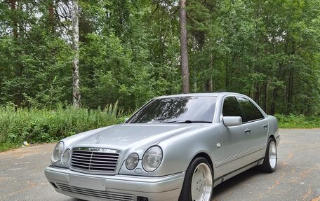 Mercedes-Benz E-Класс, 1997 год, 950 000 рублей, 2 фотография