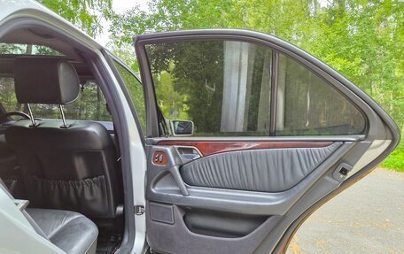 Mercedes-Benz E-Класс, 1997 год, 950 000 рублей, 18 фотография