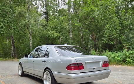 Mercedes-Benz E-Класс, 1997 год, 950 000 рублей, 7 фотография
