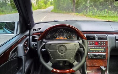 Mercedes-Benz E-Класс, 1997 год, 950 000 рублей, 23 фотография
