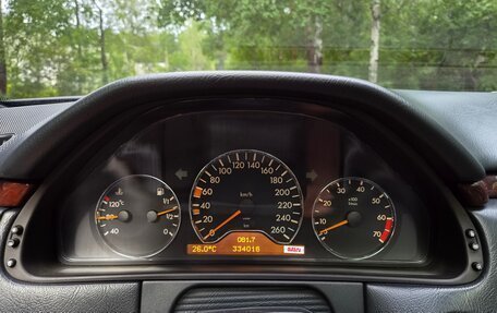 Mercedes-Benz E-Класс, 1997 год, 950 000 рублей, 30 фотография