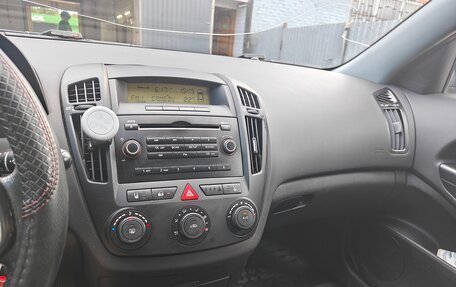 KIA cee'd I рестайлинг, 2008 год, 415 000 рублей, 18 фотография