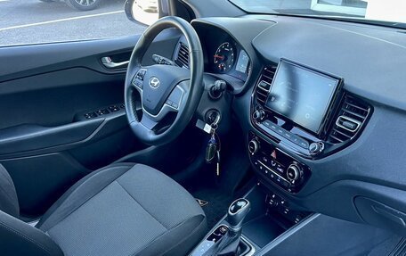Hyundai Solaris II рестайлинг, 2021 год, 1 700 000 рублей, 11 фотография