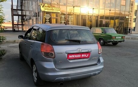 Toyota Matrix, 2003 год, 550 000 рублей, 4 фотография