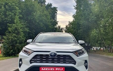 Toyota RAV4, 2020 год, 4 500 000 рублей, 7 фотография