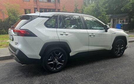 Toyota RAV4, 2020 год, 4 500 000 рублей, 9 фотография