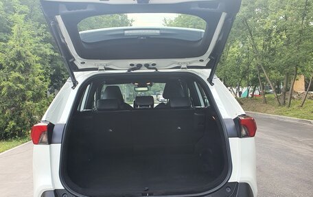 Toyota RAV4, 2020 год, 4 500 000 рублей, 15 фотография