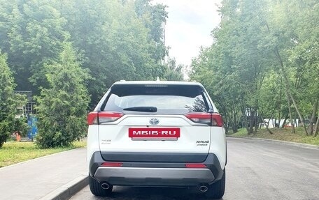 Toyota RAV4, 2020 год, 4 500 000 рублей, 11 фотография