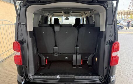 Peugeot Traveller I, 2018 год, 2 549 000 рублей, 9 фотография
