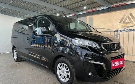 Peugeot Traveller I, 2018 год, 2 549 000 рублей, 7 фотография