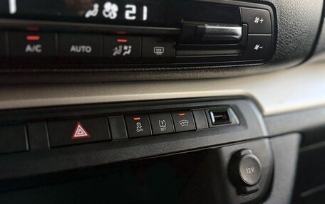 Peugeot Traveller I, 2018 год, 2 549 000 рублей, 18 фотография