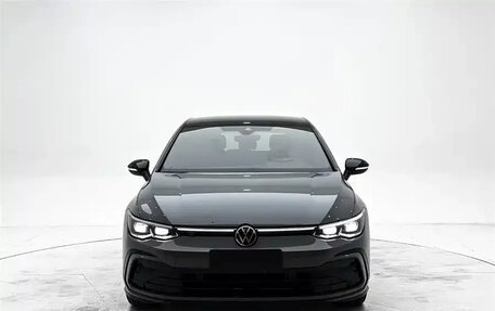 Volkswagen Golf VIII, 2022 год, 2 050 000 рублей, 2 фотография